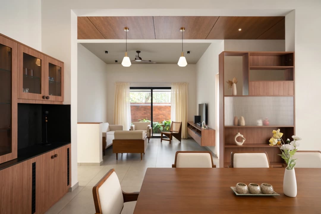 Dr Rachel Daniel image 15