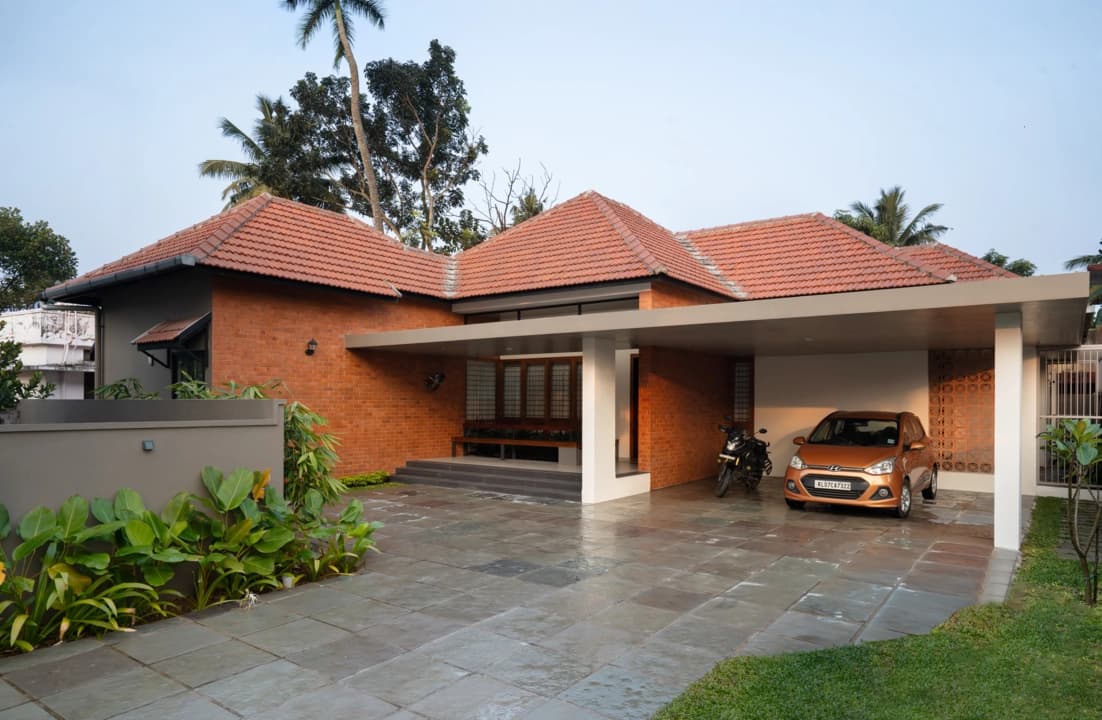 Dr Rachel Daniel image 30